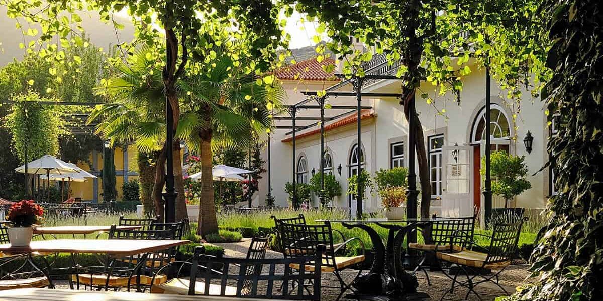 Vintage-House-Hotel-Terrace Vintage House