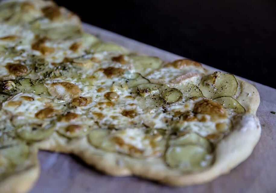 Alsatian cuisine, tarte flambée